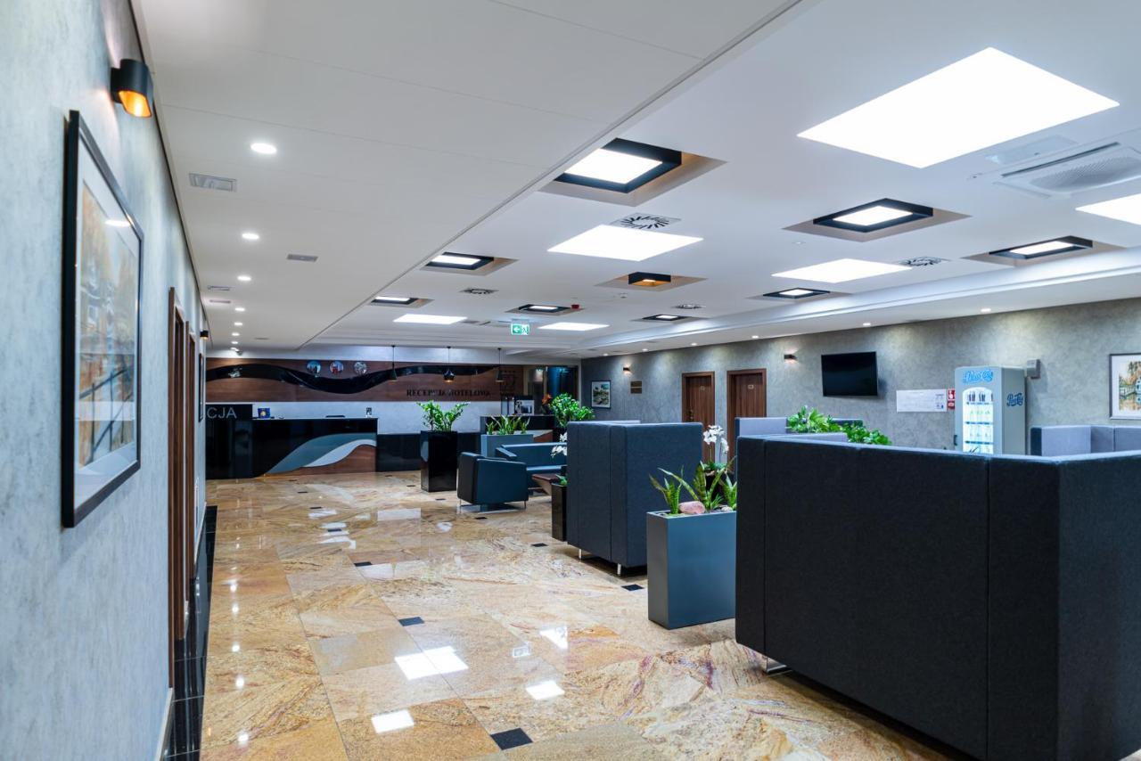 Hotel Wodnik ビィドゴシュチュ エクステリア 写真