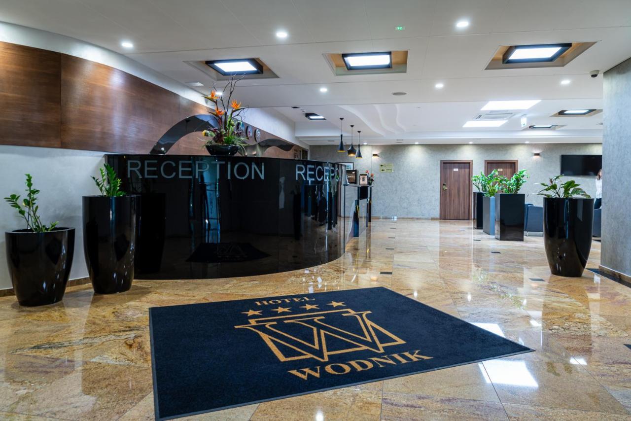 Hotel Wodnik ビィドゴシュチュ エクステリア 写真