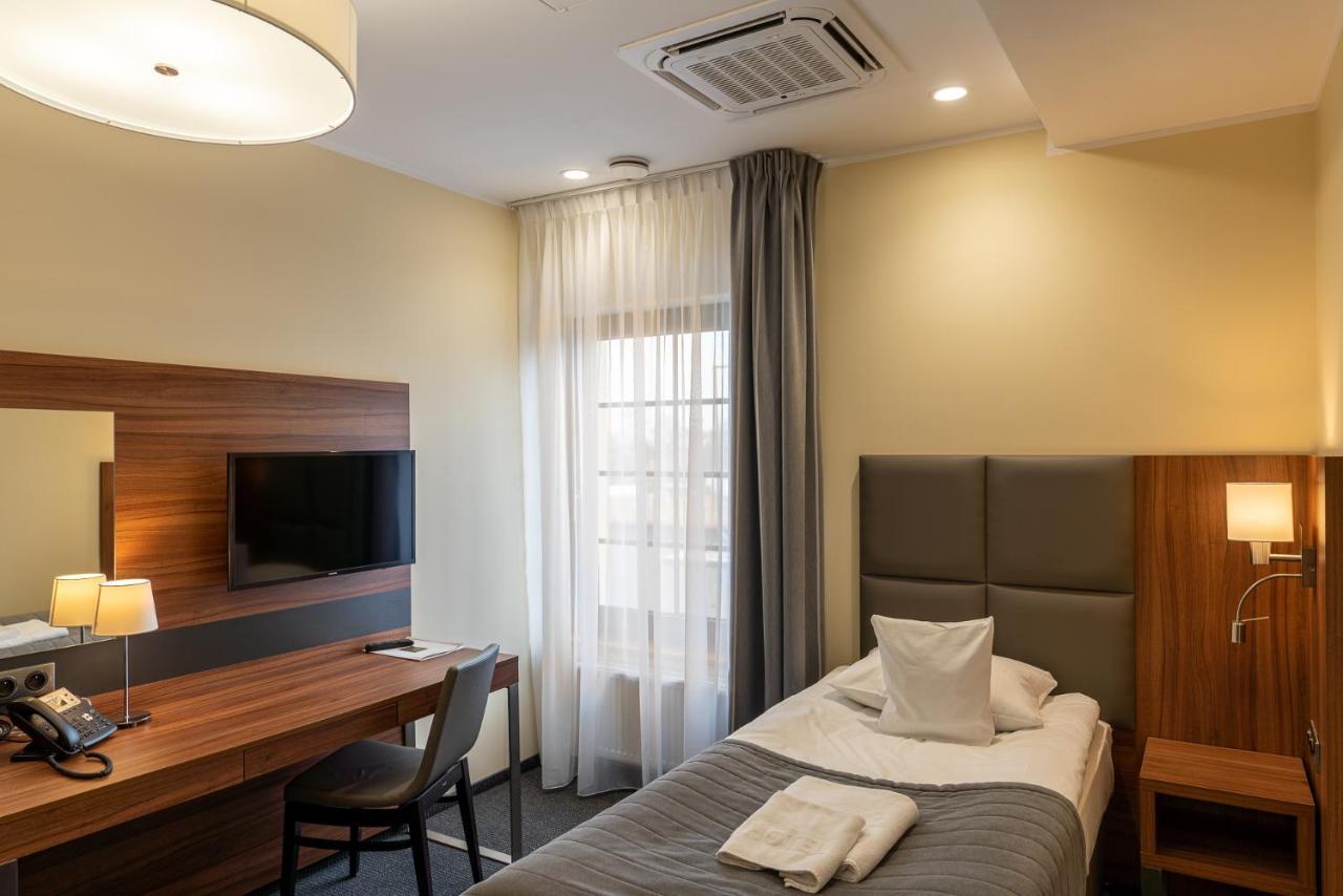 Hotel Wodnik ビィドゴシュチュ エクステリア 写真